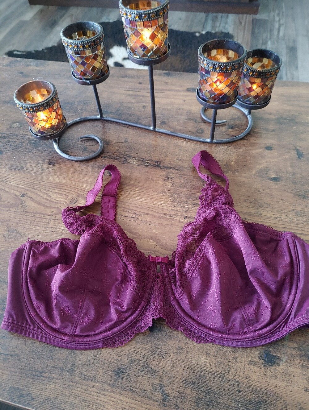 NWOT 38D Delimira Maroon Sexy lace Unpadded Underwire Gorgeous bra